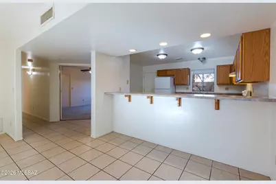 1102 E Halcyon Road #101, Tucson, AZ 85719 - Photo 3