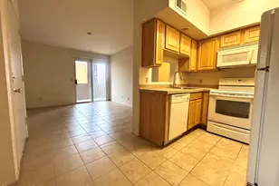 1810 E Blacklidge Dr, Tucson, AZ 85719 - Photo 1