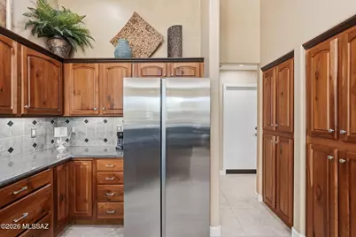 2568 E Alexis Court, Green Valley, AZ 85614 - Photo 3