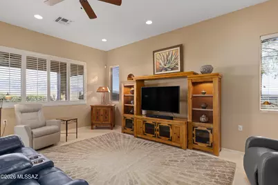 5835 S Atascosa Peak Drive, Green Valley, AZ 85622 - Photo 11
