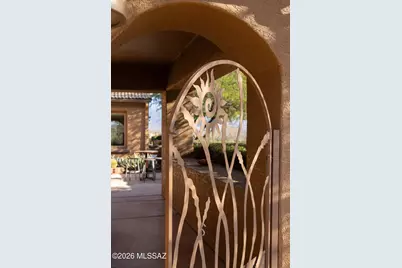 5835 S Atascosa Peak Drive, Green Valley, AZ 85622 - Photo 3