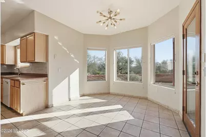 933 W Placita Llovizna, Green Valley, AZ 85614 - Photo 9