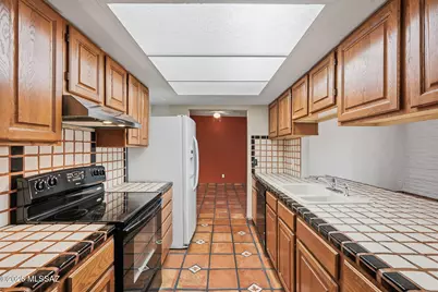 7802 E Waverly Street, Tucson, AZ 85715 - Photo 9