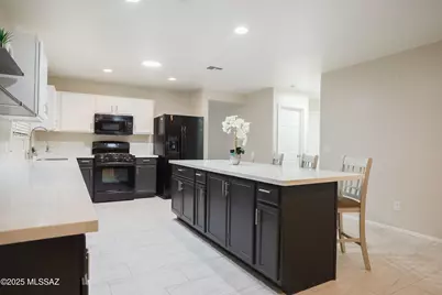 9267 N Red Diamond Avenue, Tucson, AZ 85742 - Photo 9