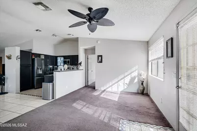 2001 W Burgundy Way, Tucson, AZ 85746 - Photo 15
