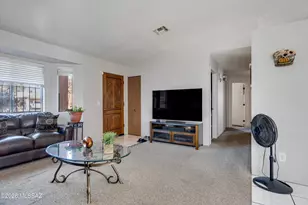 2001 W Burgundy Way, Tucson, AZ 85746 - Photo 7