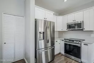 8847 N Moonfire Dr, Tucson, AZ 85743 - Photo 11