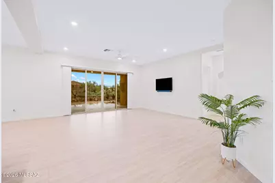 5197 W Brentwood Lane, Oro Valley, AZ 85742 - Photo 5