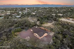 881 N Mountain View Dr, Oracle, AZ 85623 - Photo 23