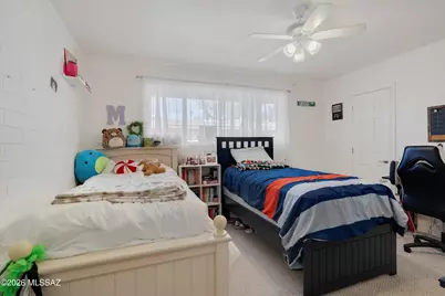 915 N Venice Avenue #APT B, Tucson, AZ 85711 - Photo 23