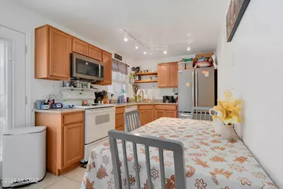 915 N Venice Avenue #APT B, Tucson, AZ 85711 - Photo 11