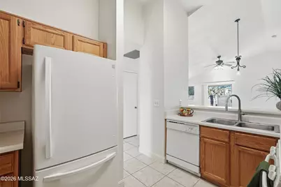 1612 N Amberbrooke Avenue, Tucson, AZ 85745 - Photo 9