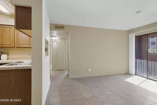 1801 E Blacklidge Dr, Tucson, AZ 85719 - Photo 9