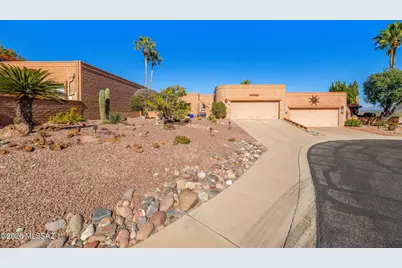 972 W Camino Urbano, Green Valley, AZ 85622 - Photo 1