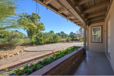 450 E Los Rincones, Green Valley, AZ 85614 - Photo 27