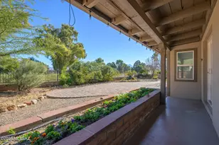 450 E Los Rincones, Green Valley, AZ 85614 - Photo 27