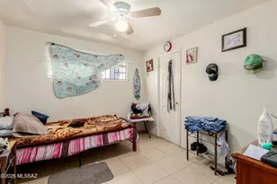 325 E President St, Tucson, AZ 85714 - Photo 11