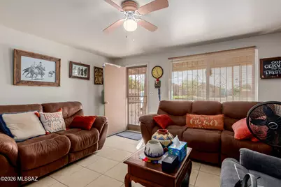 325 E President Street, Tucson, AZ 85714 - Photo 7