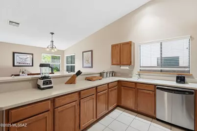 10240 E Juniper Basin Lane, Tucson, AZ 85748 - Photo 3