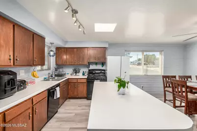 1925 S Palma Place, Tucson, AZ 85710 - Photo 9