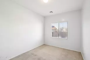 8202 W Calle Sancho Panza, Tucson, AZ 85757 - Photo 13