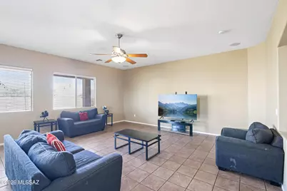 8202 W Calle Sancho Panza, Tucson, AZ 85757 - Photo 7