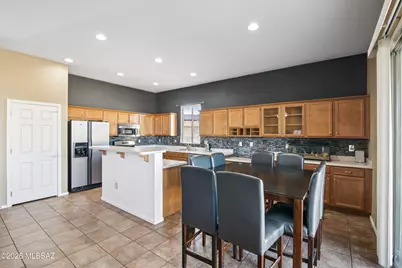 8202 W Calle Sancho Panza, Tucson, AZ 85757 - Photo 9
