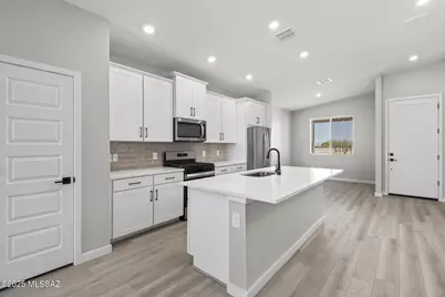 7706 S Wild Prairie Drive, Tucson, AZ 85757 - Photo 9