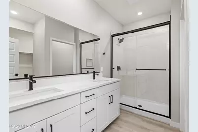 7762 S Wild Prairie Drive, Tucson, AZ 85757 - Photo 9