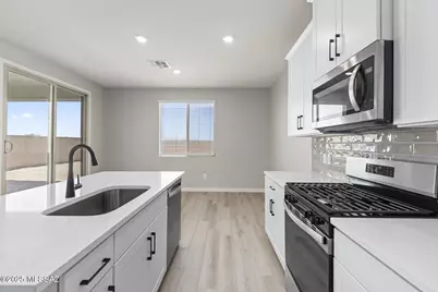 7714 S Wild Prairie Drive, Tucson, AZ 85757 - Photo 5