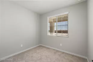 7714 S Wild Pr Dr, Tucson, AZ 85757 - Photo 9