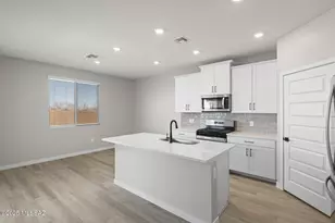 7714 S Wild Pr Dr, Tucson, AZ 85757 - Photo 3