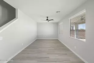 7746 S Wild Pr Dr, Tucson, AZ 85757 - Photo 7