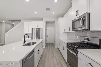 7754 S Wild Prairie Drive, Tucson, AZ 85757 - Photo 3