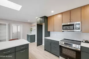 3902 S Via Del Ruisenor, Green Valley, AZ 85622 - Photo 17