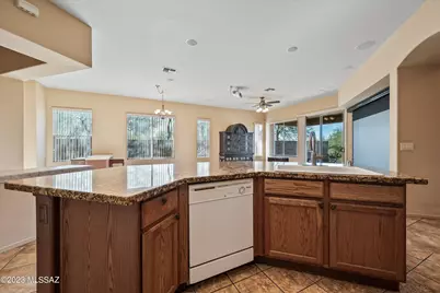 13015 N Bellbird Drive, Oro Valley, AZ 85755 - Photo 13