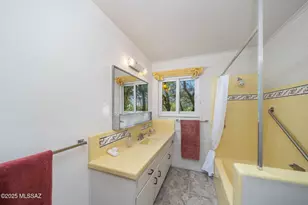 2215 E Camino el Ganado, Tucson, AZ 85718 - Photo 25