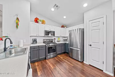 8292 S Lost Mountain Road, Tucson, AZ 85747 - Photo 9