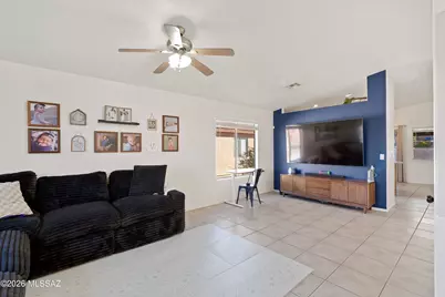 7998 N Siskiyou Drive, Tucson, AZ 85743 - Photo 5
