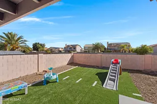 7998 N Siskiyou Dr, Tucson, AZ 85743 - Photo 25