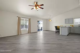 12957 N 3 Buttes Pl, Marana, AZ 85658 - Photo 9