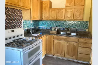 275 E Mark Street, Benson, AZ 85602 - Photo 5