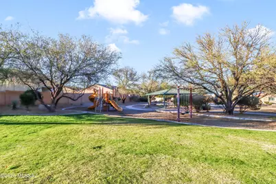 86 E Calle Trona, Green Valley, AZ 85614 - Photo 29