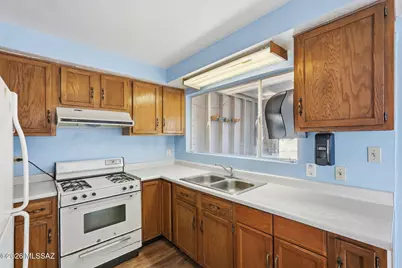 1031 S Magnolia Avenue, Tucson, AZ 85711 - Photo 7