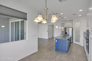 10237 E Iron Horse Trail, Tucson, AZ 85747 - Photo 11