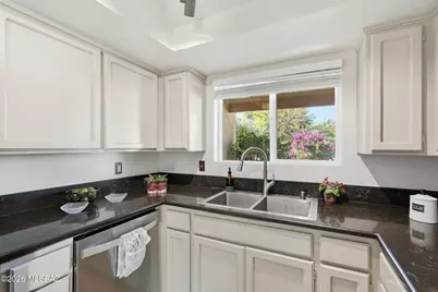 5731 N Camino Esplendora, Tucson, AZ 85718 - Photo 9
