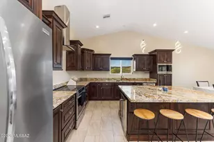 104 Circulo Penjamo, Rio Rico, AZ 85648 - Photo 15