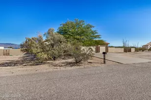 13729 E Windswept Way, Vail, AZ 85641 - Photo 3