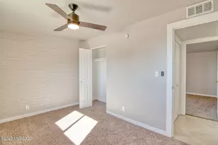 940 S Sarnoff Dr, Tucson, AZ 85710 - Photo 37