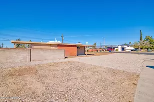940 S Sarnoff Dr, Tucson, AZ 85710 - Photo 9